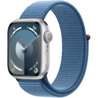 Apple Watch Series 9, 45 мм, корпус из алюминия серебристого цвета, нейлоновый ремешок цвета «ледяной синий»